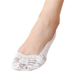 [White] Soft Women's No Show Socks Low Cut Socks Anti-Slip Ankle Socks 4 Pairs